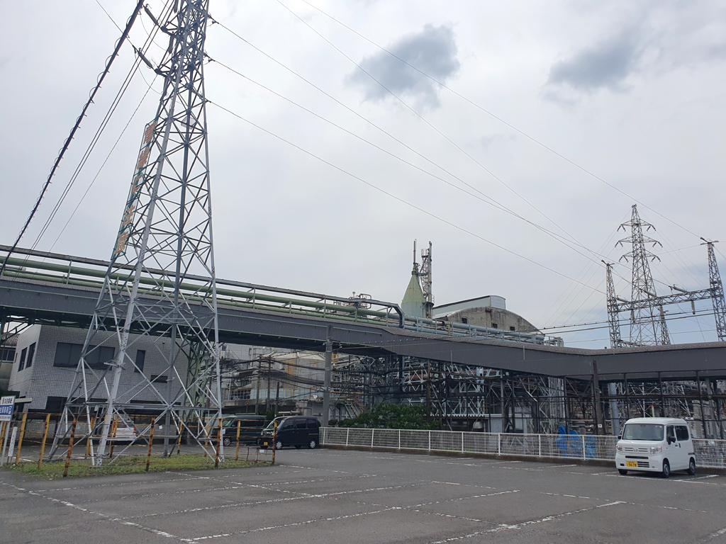 Shikokuchūō, an industrial town